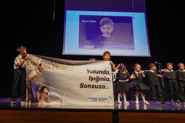 Beylikdüzü'nde mezuniyet sevinci