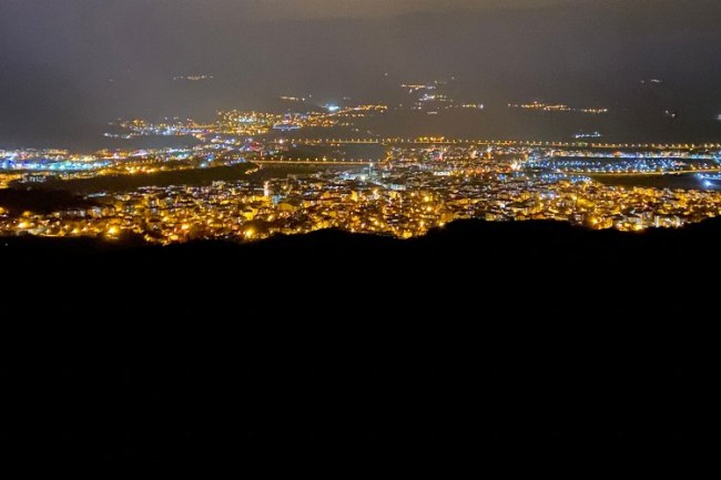 Bingöl'de bin 172 konut ve 196 iş yeri elektrikle buluştu