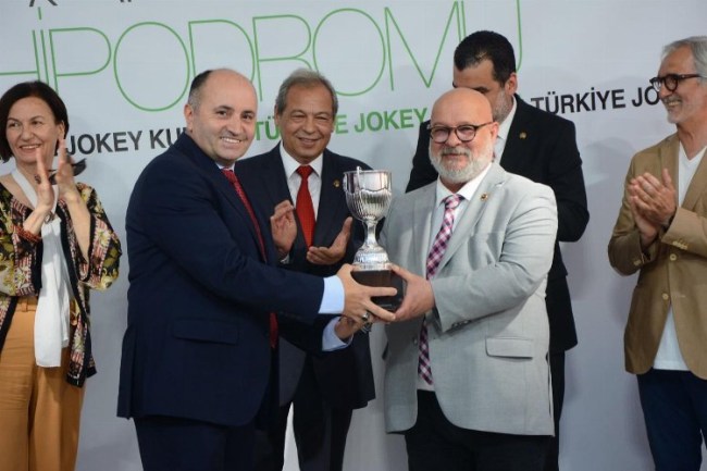 Leyla Atakan Koşusu'nda kupa sahibini buldu