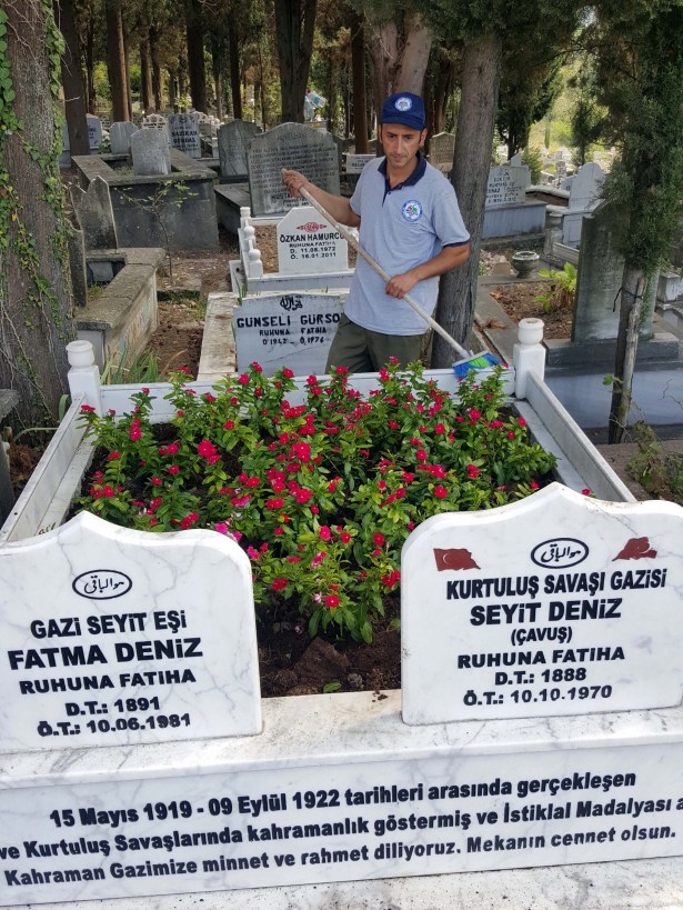 Mezarlıklar Müdürlüğünden 19 Eylül Gaziler Günü ve Kurban Bayramı öncesi yoğun çalışma..