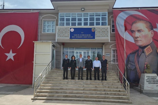 Başkan Sezer'den Jandarma'ya anlamlı ziyaret