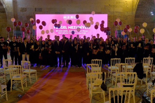 Konya'da Pergel Fellowship mezunlarına tören