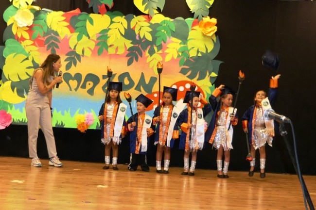 Marmaris'in minik Amazonları geleceğe yelken açtı