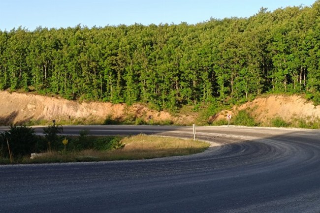 Bilecik'te sıcaktan asfalt eridi