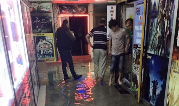 ESNAF YARALARINI SARMAYA ÇALIŞIYOR..