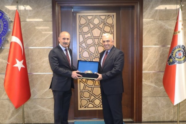 Bursa Nilüfer'de Başkan Özdemir'den nezaket ziyaretleri