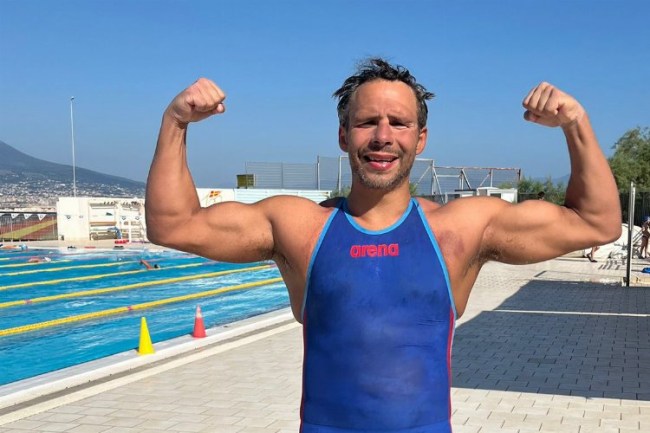 Capri-Napoli Ultra Maraton'un şampiyonu Emre Erdoğan