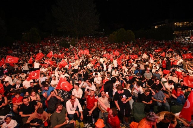 Hollanda-Türkiye Maçı 6 Temmuz'da Etiler Parkı'nda