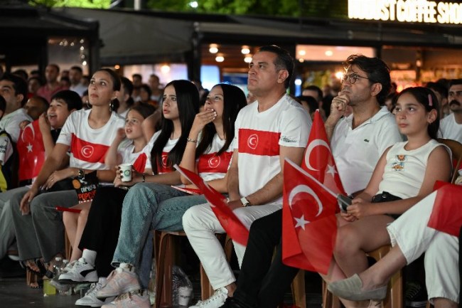 Avrupa Futbol Şampiyonası heyecanı Manisa'ya taşındı