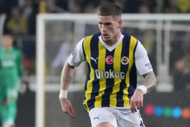 Fenerbahçeli Ryan Kent, Ada'ya dönüyor