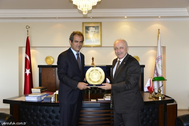 ÖZBAKIR'DAN REKTÖR ÖZER'E ZİYARET..