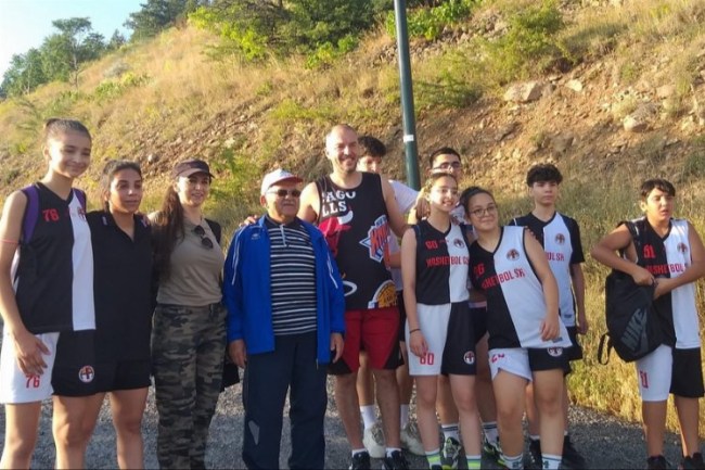 Başkan Büyükkılıç'tan gençlerle "sabah yürüyüşü" buluşması