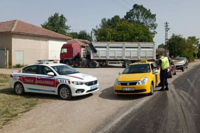 Keşan'da jandarmadan asayiş denetimleri