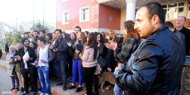 ÖĞRENCİLERDEN FORMASYON EYLEMİ