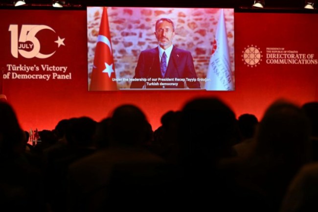 İletişim Başkanı Altun'dan Londra'ya video mesaj