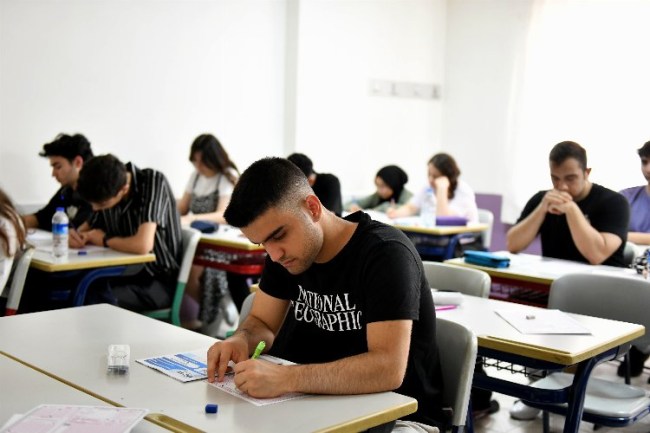 MURGEM'den YKS'de yüzde 83'lük başarı