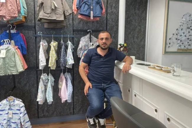 Bursa'nın Vişne Caddesi durgunluğuyla dikkat çekiyor