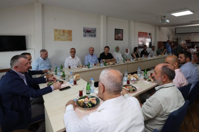 Gebze İMO'dan Başkan Büyükakın'a deprem övgüsü