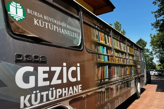 Bursa Büyükşehir Belediyesi'nden Gezici Kütüphane hizmeti