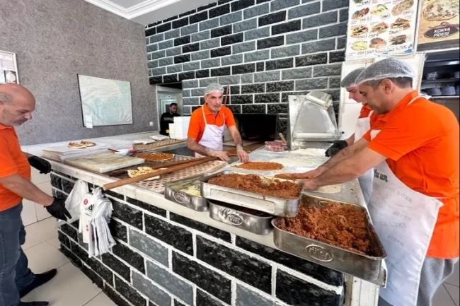 Bursa'ya yeni bir lezzet geldi: Konya Pidesi