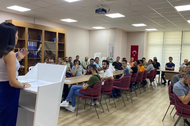 İzmit Belediyesi İstihdam Birimi'nden 23 kişiye fabrikada iş fırsatı