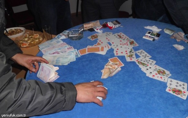 POLİSTEN KUMAR BASKINI..