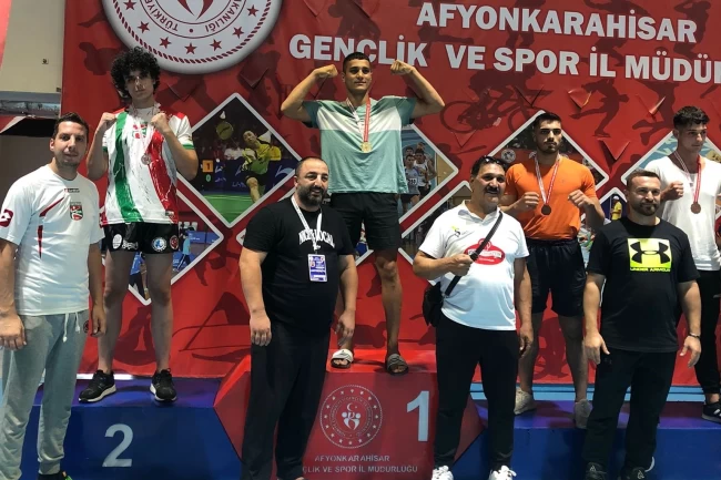 Bostanlıspor Zafer Kupası'nda şampiyon