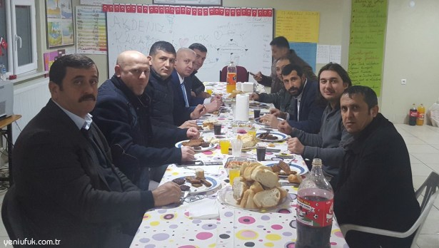 GELENEĞİ BOZMADILAR...