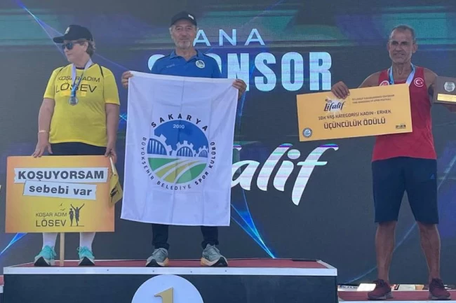 Turan ve Ateş atletizmde Sakarya'ya gururu yaşattı