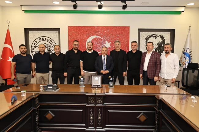 Başkan Yalçın: "Borçsuz kulübüz, siyaset yapmadık, altyapıda şampiyon takımız"