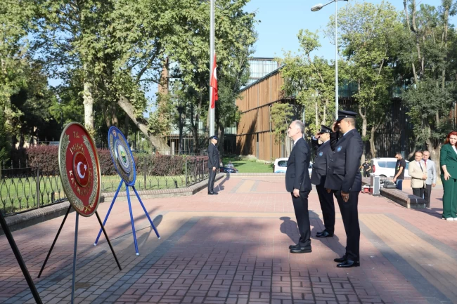 İnegöl'de Zafer Bayramı kutlamaları resmi törenlerle başladı