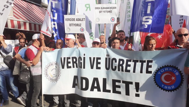 Türk-İş Zonguldak'ta 'Vergide Adalet' mitingi düzenledi