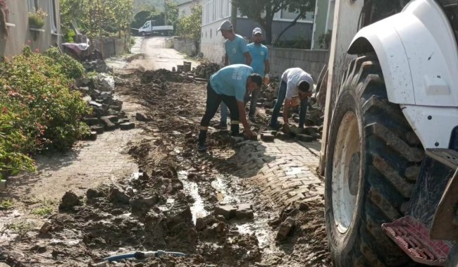 Filyos belediyesi yol bakım çalışmalarına devam ediyor...