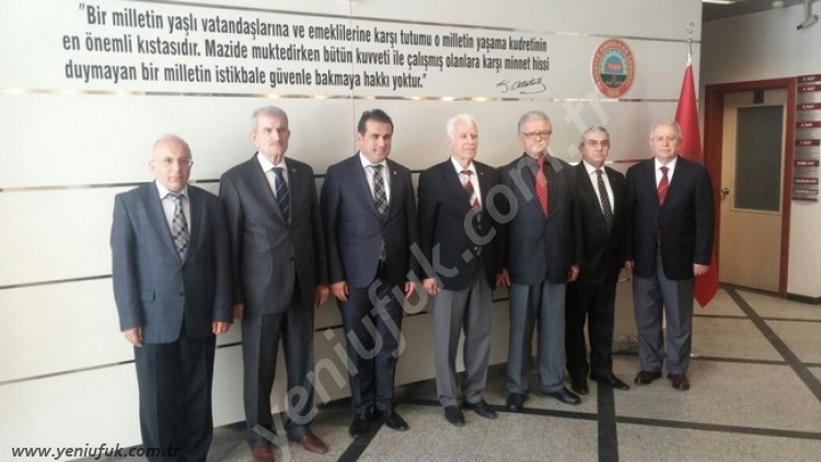 "İKTİDAR EMEKLİLERE GEREKEN ÖNEMİ VERMİYOR!.."