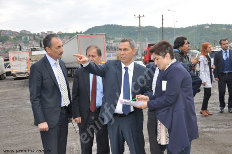 BAŞKAN UYSAL, HASTANELER İÇİN YER GÖSTERDİ..