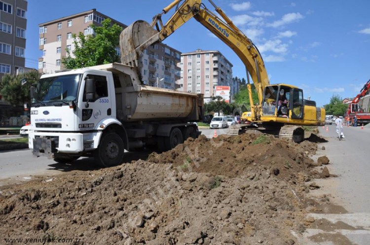 İLK KAZMA VURULDU.. 6 ŞERİT OLACAK!..