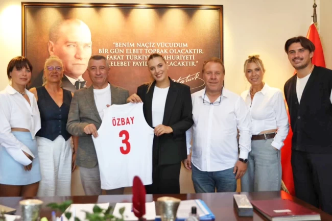 Voleybolun Yıldızı Güzelbahçe'yi temsil edecek
