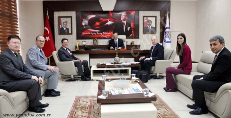 BAŞKAN UYSAL, YABANCI KONUKLARINI AĞIRLADI