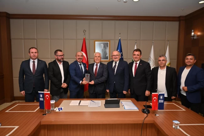 TSYD Bursa'dan Mustafa Bozbey'e ziyaret