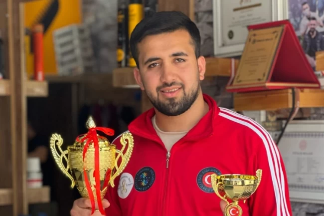 Mardinli kuaför Dünya Şampiyonası İçin İtalya'da Türkiye'yi temsil edecek