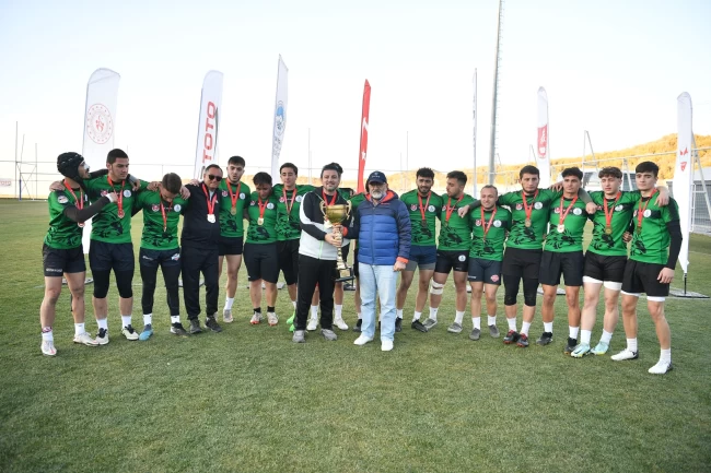 Kayseri'nin ilk ragbi Türkiye şampiyonasında Erciyes Yüksek İrtifa Kamp Merkezi tam not aldı