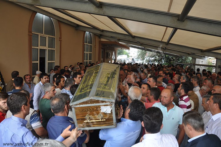 BABA KARAAHMETOĞLU'NA SON VEDA..