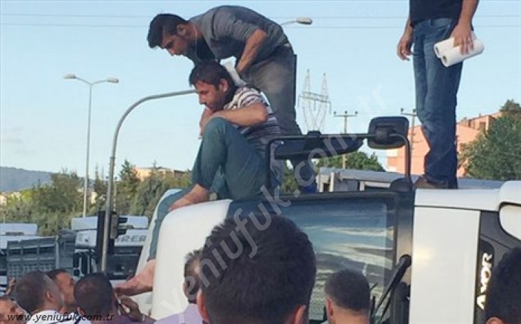 VİRAJI ALAMADI, DEVRİLDİ..