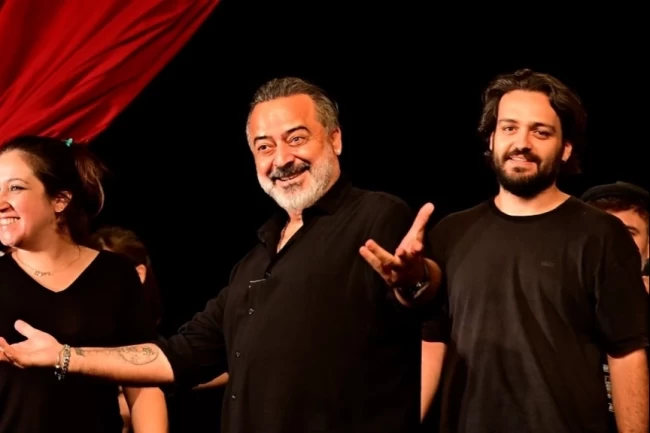 Manisa şehir tiyatrosu Adana'da