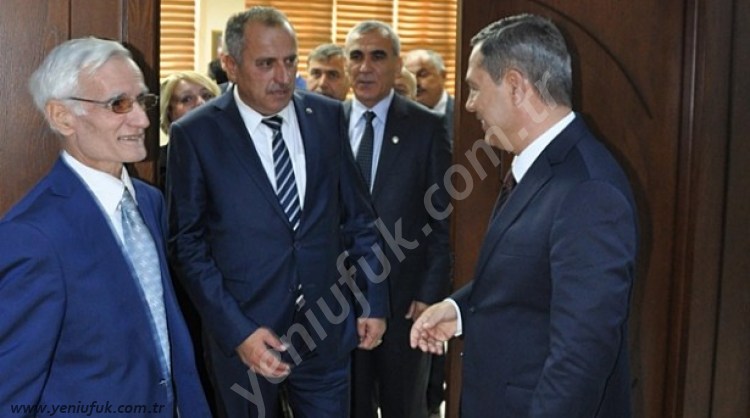 SENDE HİÇ UTANMA YOK MU?..