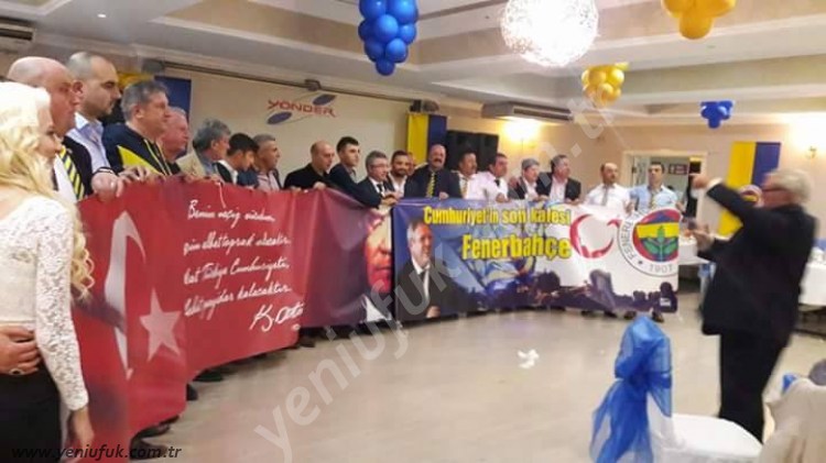 FENERBAHÇELİLERDEN CUMHURİYET BALOSU