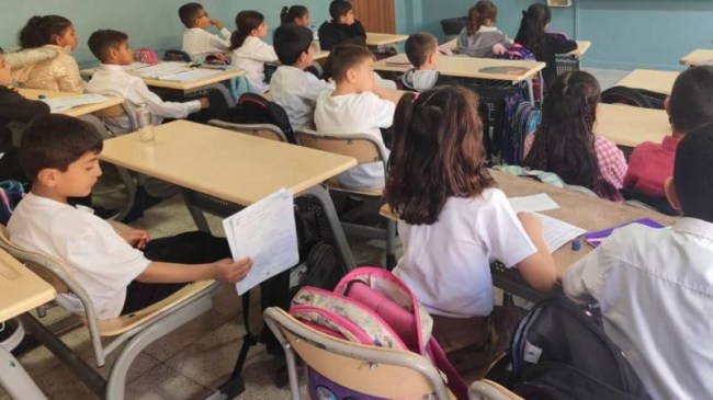 Okullarda Kıyafet yönetmeliği değişti, 4 yıl şartı getirildi