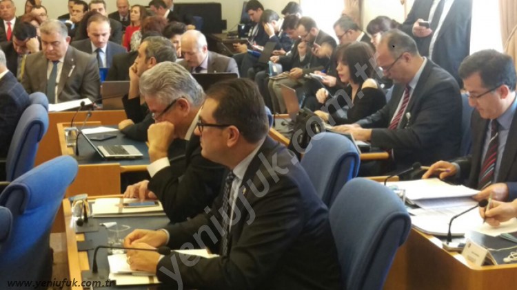 DEMİRTAŞ SORDU, BAKAN MÜEZZİNOĞLU YANITLADI: "TAŞERON BU SENEDE BEKLEYECEK!.."