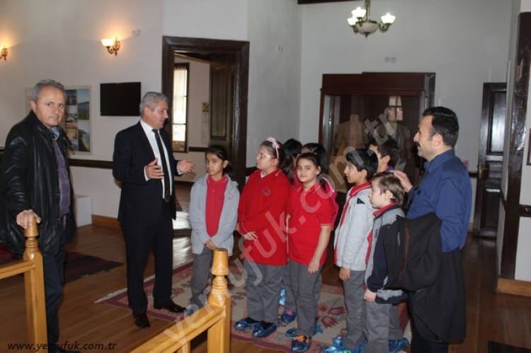 KENT MÜZESİNE ZİYARETÇİ AKINI..