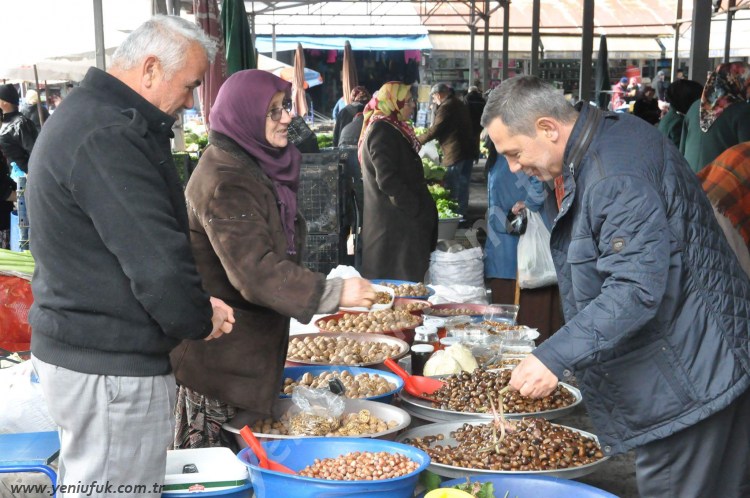 PAZARYERİNDE SONA DOĞRU..